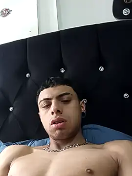 Mollly n david online show from October 24, 2025, 4:36 pm