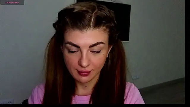 Snapshot of _comefeelme_ chatting on March 6, 2025, 3:46 am comefeelme online show from March 6, 2025, 3:46 am