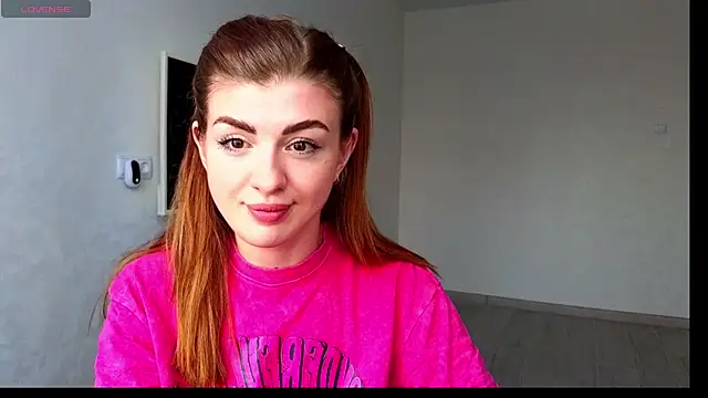 Snapshot of _comefeelme_ chatting on March 11, 2025, 10:29 am comefeelme online show from March 11, 2025, 10:29 am