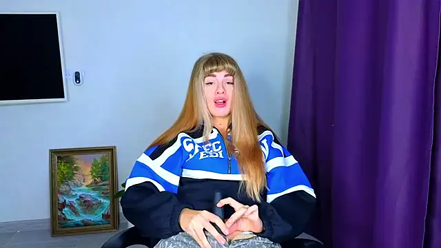  comefeelme  online show from October 27, 2025, 3:10 am