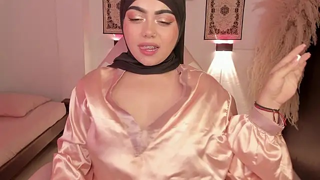 shayla 18 online show from April 29, 2026, 8:59 pm