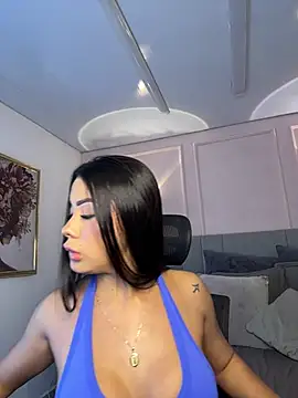 Snapshot of Miss_blue69 chatting on May 5, 2026, 1:35 am Miss blue69 online show from May 5, 2026, 1:35 am