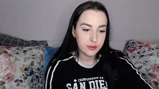 Snapshot of vitalina_freedom chatting on December 16, 2024, 3:43 pm vitalina freedom online show from December 16, 2024, 3:43 pm