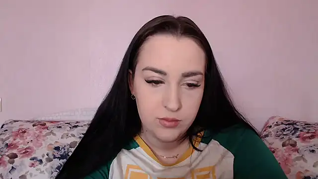 Snapshot of vitalina_freedom chatting on February 5, 2025, 12:17 pm vitalina freedom online show from February 5, 2025, 12:17 pm