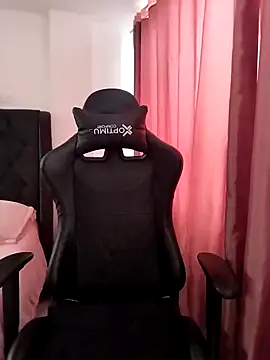 Snapshot of Fleurmeyer79 chatting on February 15, 2025, 4:45 pm Fleurmeyer79 online show from February 15, 2025, 4:45 pm