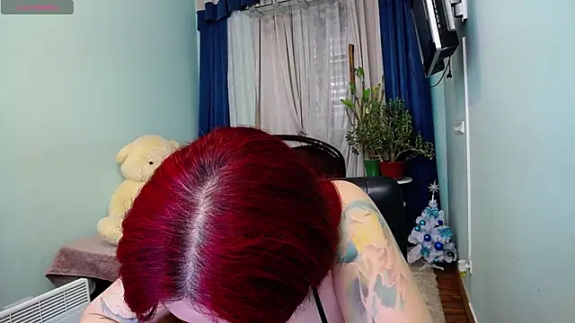 Snapshot of NikaLee chatting on December 24, 2024, 8:33 am NikaLee online show from December 24, 2024, 8:33 am