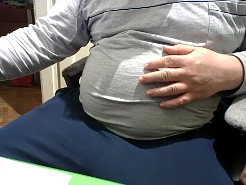 Snapshot of tipko123 chatting on April 28, 2026, 4:12 pm tipko123 online show from April 28, 2026, 4:12 pm