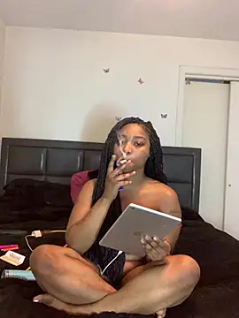 asiamariiee online show from March 19, 2026, 11:14 am