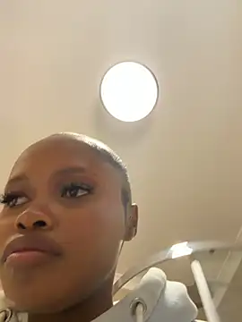 Snapshot of Neelo-Smith chatting on July 5, 2026, 6:31 am Neelo-Smith online show from July 5, 2026, 6:31 am