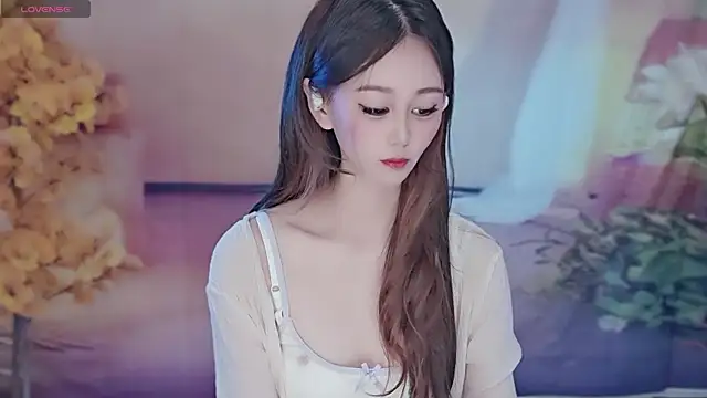 Snapshot of Aimee-520 chatting on February 25, 2025, 1:06 pm Aimee-520 online show from February 25, 2025, 1:06 pm