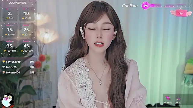 Snapshot of Aimee-520 chatting on March 18, 2025, 12:58 pm Aimee-520 online show from March 18, 2025, 12:58 pm