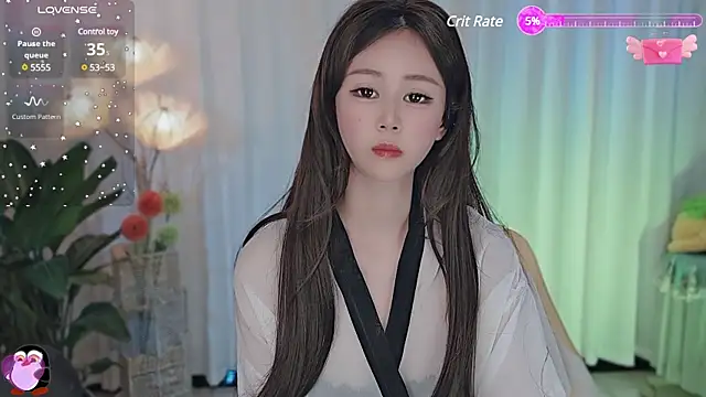 Snapshot of Aimee-520 chatting on March 22, 2025, 7:04 am Aimee-520 online show from March 22, 2025, 7:04 am