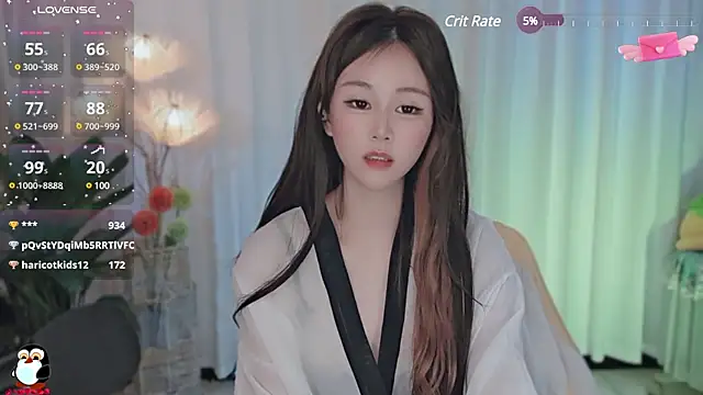 Snapshot of Aimee-520 chatting on March 22, 2025, 4:37 pm Aimee-520 online show from March 22, 2025, 4:37 pm