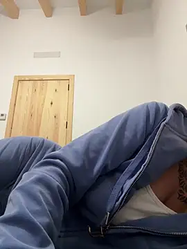 Snapshot of Lara-CumKitten chatting on February 21, 2025, 8:38 pm Lara-CumKitten online show from February 21, 2025, 8:38 pm