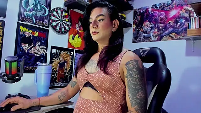 Snapshot of dariell_smokesexx chatting on June 9, 2026, 9:32 am dariell smokesexx online show from June 9, 2026, 9:32 am