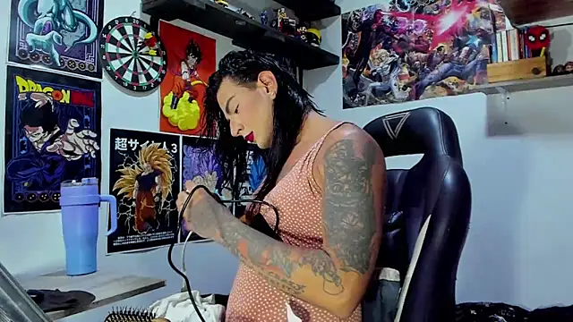 Snapshot of dariell_smokesexx chatting on June 16, 2026, 6:10 pm dariell smokesexx online show from June 16, 2026, 6:10 pm