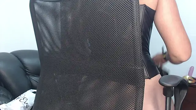 Snapshot of camilleDiaz16 chatting on January 7, 2026, 8:55 pm camilleDiaz16 online show from January 7, 2026, 8:55 pm