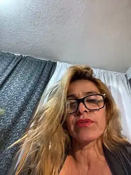 SahoryHorny online show from December 17, 2025, 8:15 pm