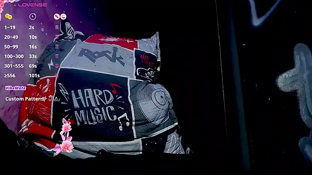 IsabellBigtitsxx online show from September 20, 2025, 9:05 pm