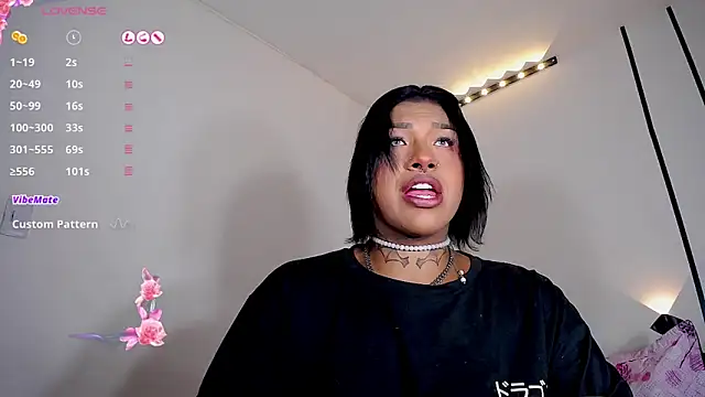 Snapshot of IsabellBigtitsxx chatting on June 11, 2026, 7:34 pm IsabellBigtitsxx online show from June 11, 2026, 7:34 pm