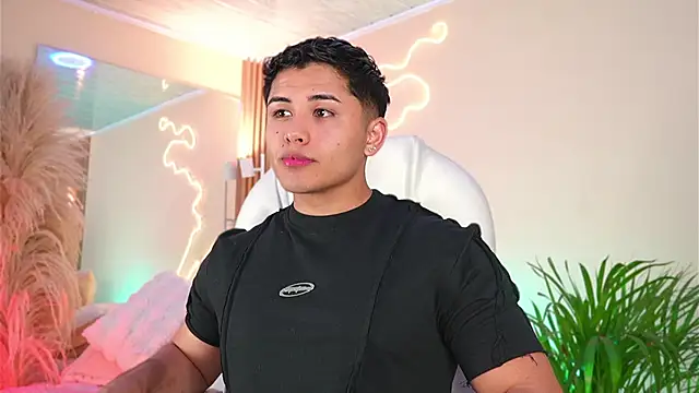 MatiasKorn online show from April 1, 2026, 4:24 am