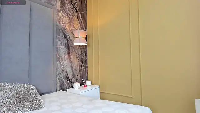 Snapshot of ScarlettMore chatting on December 9, 2024, 7:50 pm ScarlettMore online show from December 9, 2024, 7:50 pm