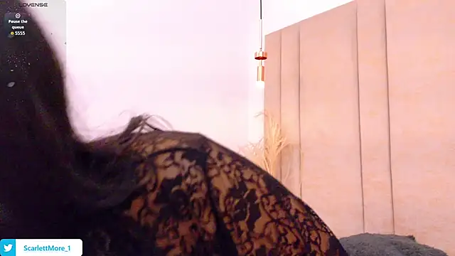 Snapshot of ScarlettMore chatting on November 12, 2025, 12:27 pm ScarlettMore online show from November 12, 2025, 12:27 pm