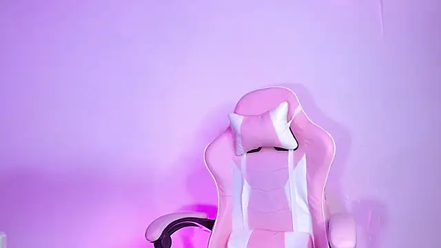 Snapshot of _girl_fernanda_ chatting on February 7, 2025, 6:03 am girl fernanda online show from February 7, 2025, 6:03 am