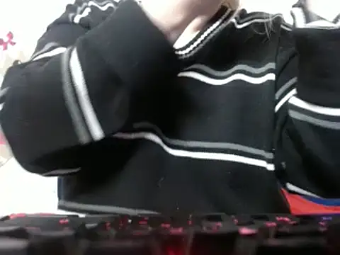 Snapshot of 69liamilk69 chatting on December 16, 2024, 5:27 am 69liamilk69 online show from December 16, 2024, 5:27 am