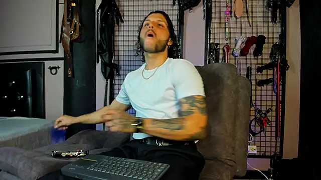 Twisted Fantasy online show from March 19, 2025, 12:26 am