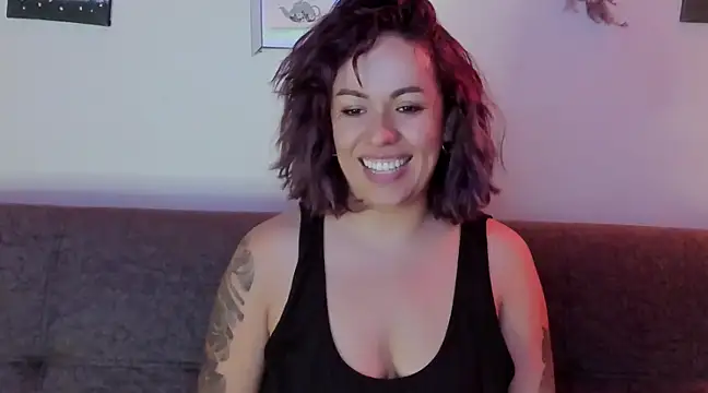 Snapshot of joan-star chatting on February 16, 2025, 1:36 am joan-star online show from February 16, 2025, 1:36 am