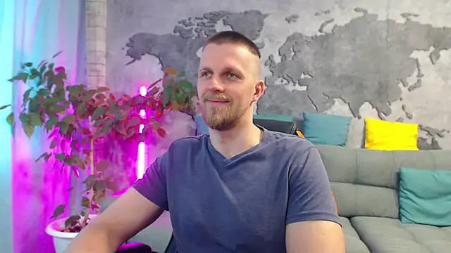 Snapshot of VikingChrisss chatting on June 16, 2026, 10:40 am VikingChrisss online show from June 16, 2026, 10:40 am