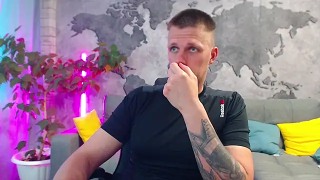 VikingChrisss online show from July 5, 2026, 10:44 am