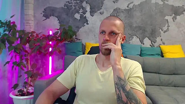 VikingChrisss online show from July 18, 2026, 10:52 am