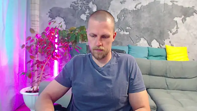 VikingChrisss online show from July 24, 2026, 11:08 am