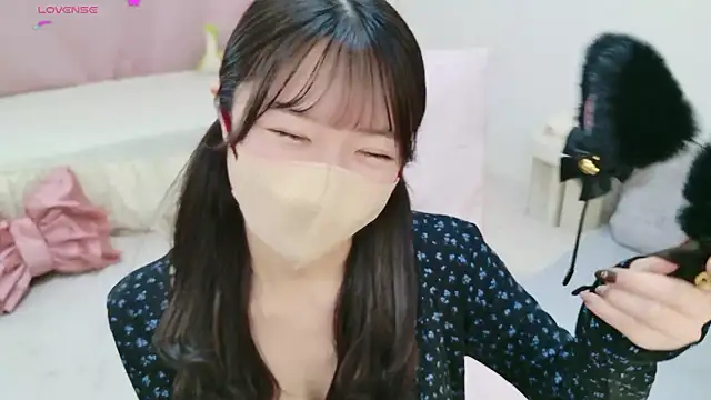 anchan  online show from February 22, 2026, 2:04 pm