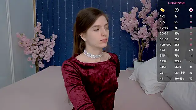 Snapshot of -Mirror-Girl- chatting on February 6, 2025, 1:32 pm -Mirror-Girl- online show from February 6, 2025, 1:32 pm