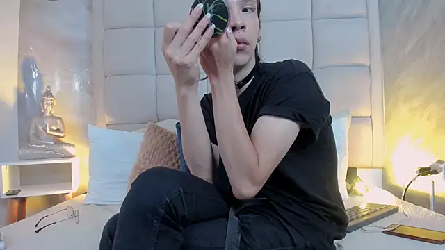 Hecatee 77 online show from September 17, 2025, 7:59 pm