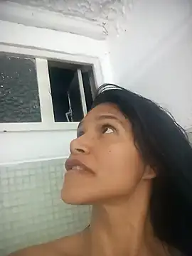 Snapshot of _aish_a_ chatting on January 31, 2025, 1:33 am aish a online show from January 31, 2025, 1:33 am