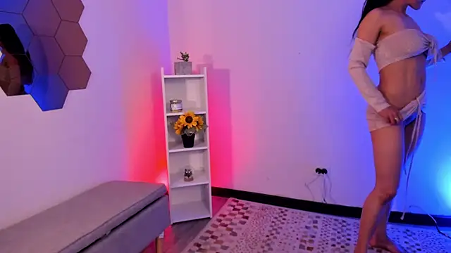 Snapshot of _aish_a_ chatting on November 1, 2025, 9:39 pm aish a online show from November 1, 2025, 9:39 pm