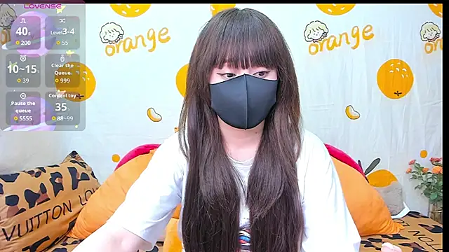 alonelove   online show from November 8, 2025, 2:34 am