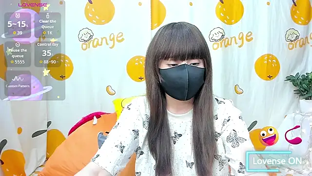 alonelove   online show from May 3, 2026, 2:28 am