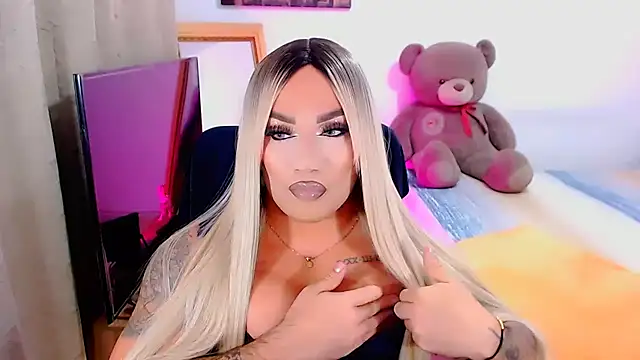 Snapshot of 9InchsPunisherXXX chatting on December 15, 2024, 12:07 am 9InchsPunisherXXX online show from December 15, 2024, 12:07 am