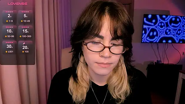 Snapshot of _selectrra chatting on January 23, 2025, 2:39 pm selectrra online show from January 23, 2025, 2:39 pm