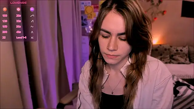  selectrra online show from February 4, 2026, 7:31 pm