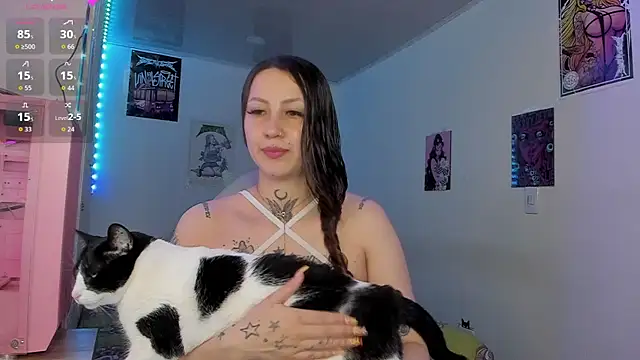 Snapshot of Lauryn_muller chatting on September 9, 2025, 11:48 pm Lauryn muller online show from September 9, 2025, 11:48 pm