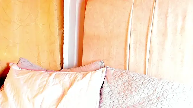 Satuurn  online show from January 9, 2025, 1:56 pm