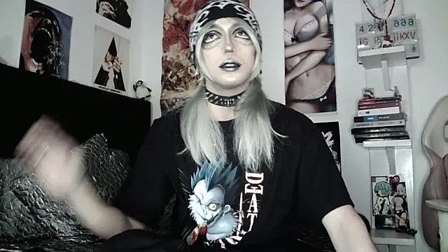 kiiler queen online show from May 11, 2026, 9:45 pm