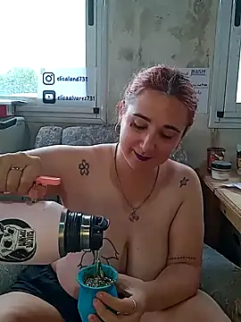 Snapshot of black_lady731 chatting on January 27, 2025, 10:16 pm black lady731 online show from January 27, 2025, 10:16 pm