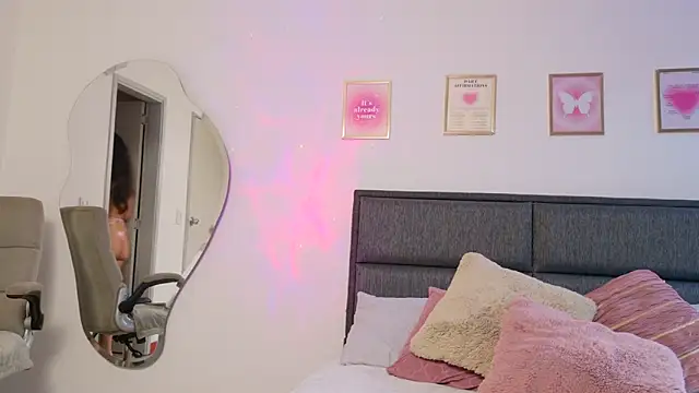 Mar 333 online show from March 9, 2025, 11:03 pm